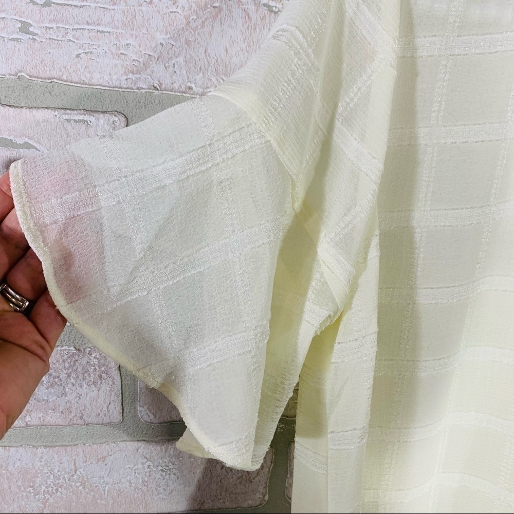 Soft Surroundings Cream Button Back Flutter Sleev… - image 8